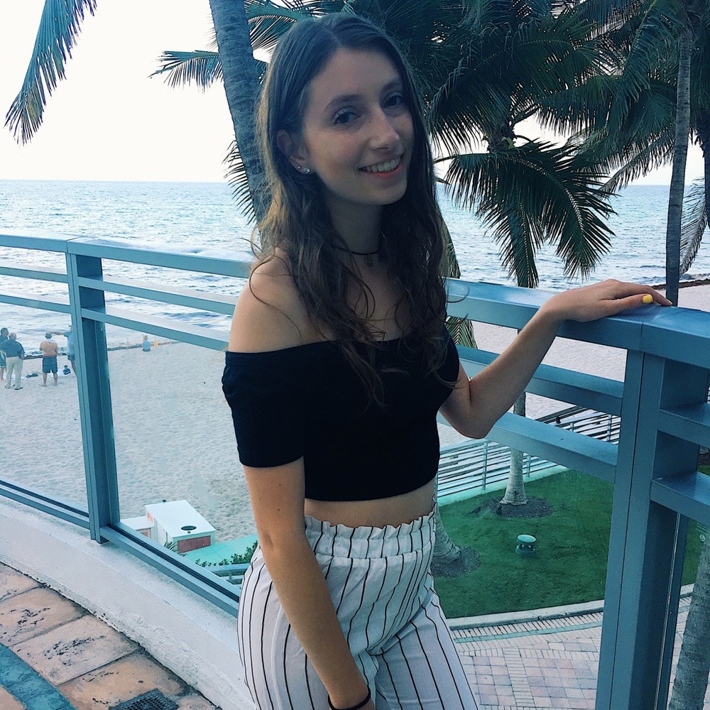 Meet your Posher, Cara